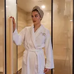 Hypnotic Thermal With Private *