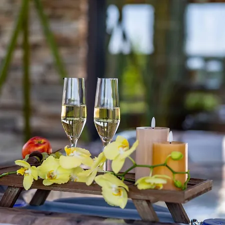 Hypnotic Thermal With Private Villa *