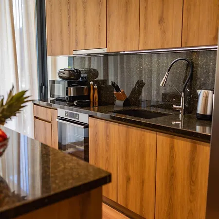 Hypnotic Thermal With Private Vila