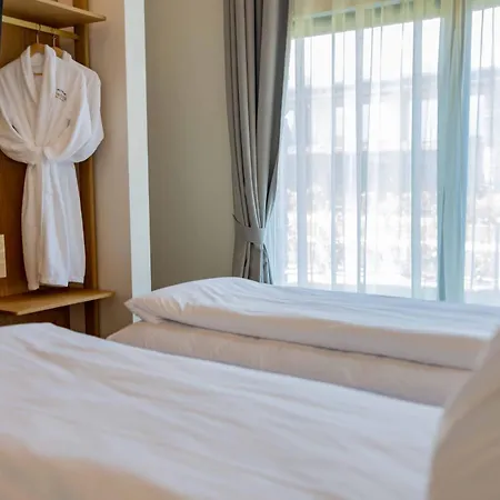 Hypnotic Thermal With Private *