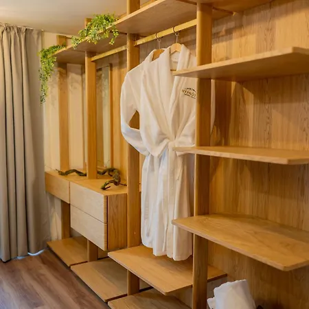 Луксозна вила Hypnotic Thermal With Private Баня