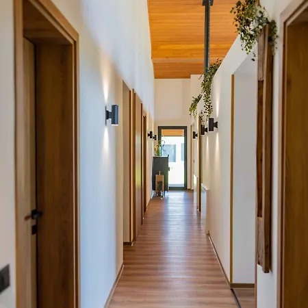 Луксозна вила Hypnotic Thermal With Private Баня