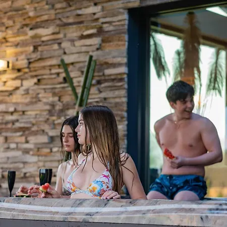 Hypnotic Thermal With Private Луксозна вила *