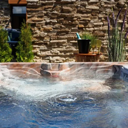 Луксозна вила Hypnotic Thermal With Private