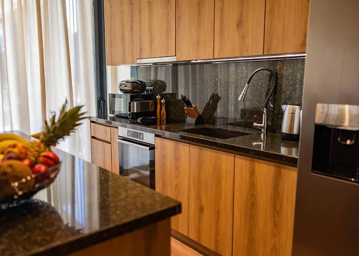 Hypnotic Thermal With Private Vila