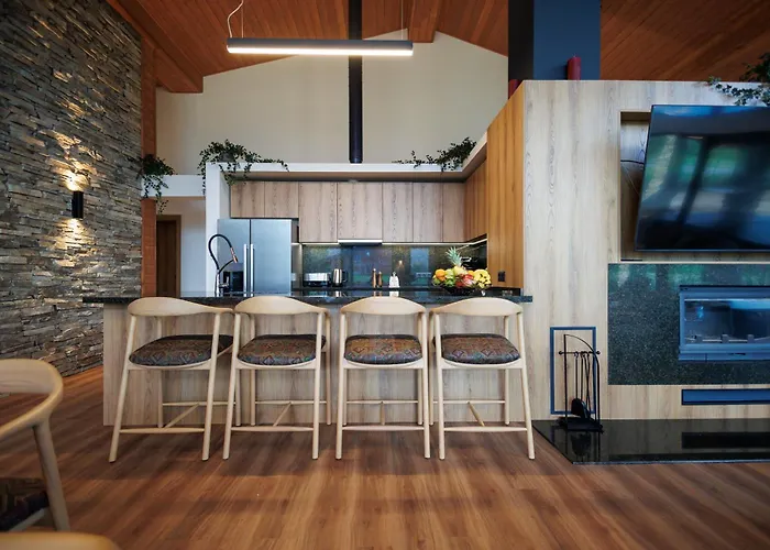 Hypnotic Thermal With Private Banja