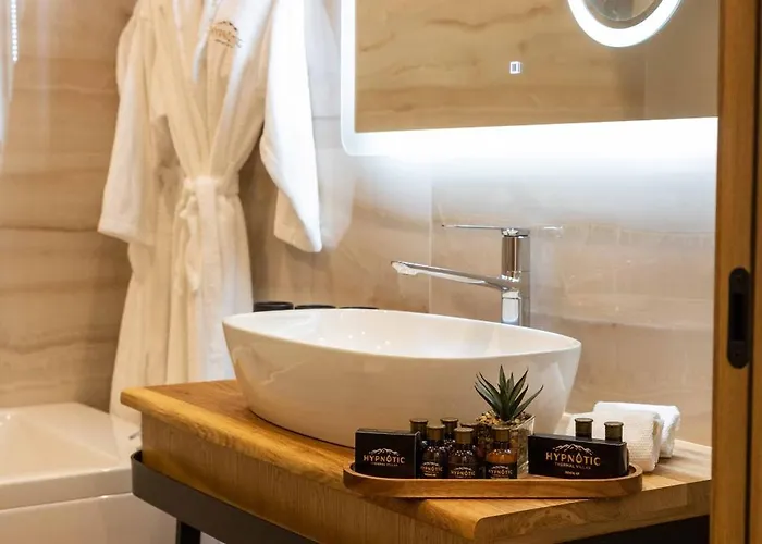 Vila Hypnotic Thermal With Private