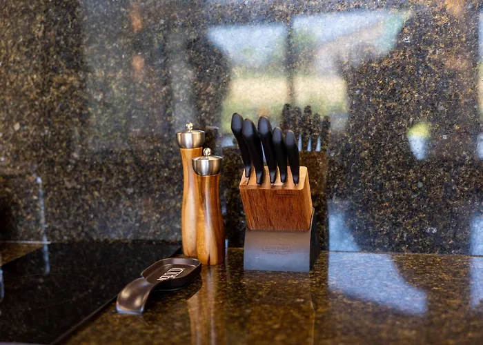 Hypnotic Thermal With Private Banja